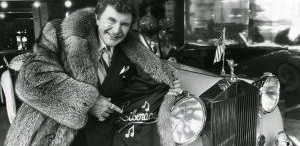 Liberace NYC 1985 Anna Nateece Coat (photo credit unknown)