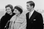 Queen Frederika of Greece (center) with her children, Queen Sofia of Spain and King Constantine II of&nbsp;Greece
